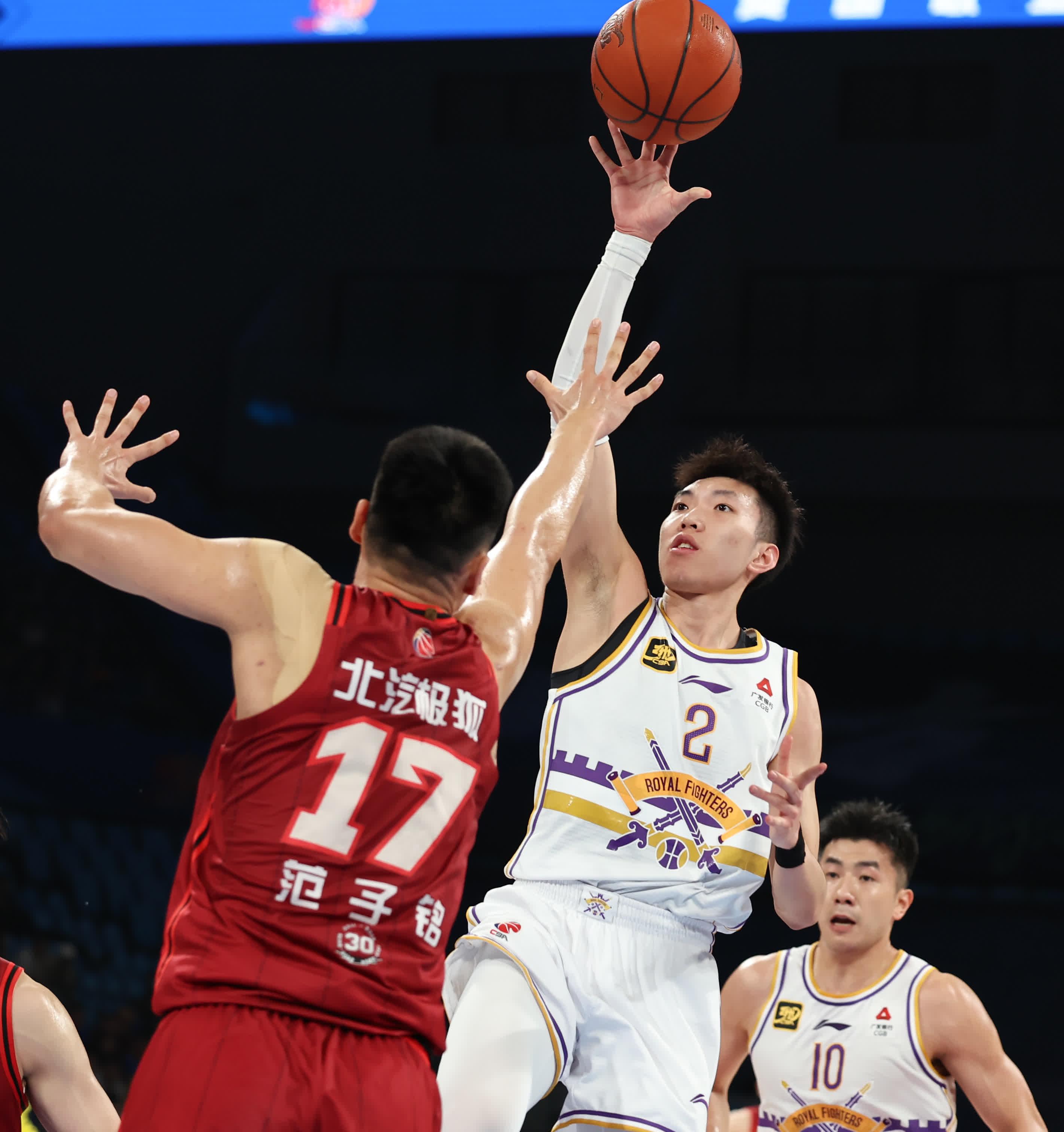 北京首钢队主场大胜，积极备战下一场比赛 